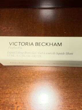 NIB ~ VICTORIA BECKHAM  FeatherFix Liquid Lifting Brow Gel ~ CLEAR